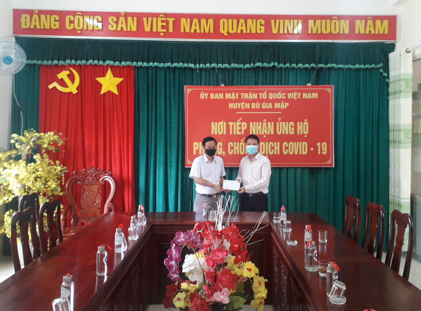 Ngân hàng Chính sách xã hội huyện (NHCSXH) Bù Gia Mập chung tay góp phần đẩy lùi dịch bệnh Covid-19 và đảm bảo an sinh xã hội