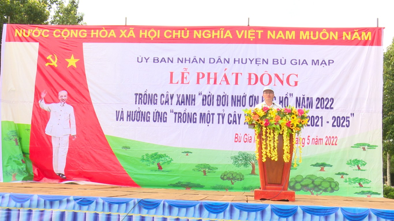 Bù Gia Mập phát động trồng cây “Đời đời nhớ ơn Bác Hồ” năm 2022